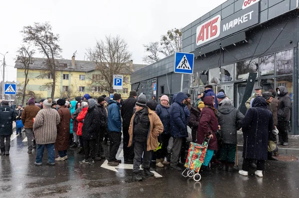 Bucha Ucrânia Abril 2022 Kyiv Defesa Territorial Distribui Ajuda Humanitária — Fotografia de Stock