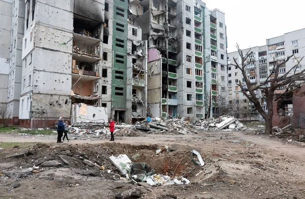 Chernihiv Ucrânia Abril 2022 Guerra Ucrânia Caos Casas Destruídas Nas — Fotografia de Stock