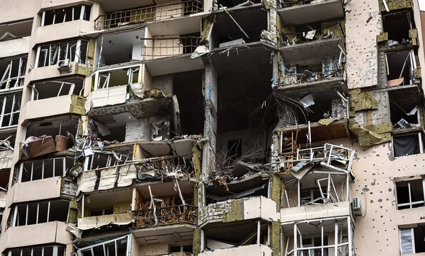 Чернивич Украина Апрель 2022 Война Украине Хаос Разрушенные Дома Улицах — стоковое фото