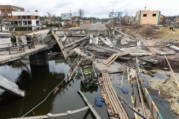 Irpin Ukraine Nisan 2022 Rus Birliklerinin Saldırısı Sonucu Irpin Nehri — Stok fotoğraf