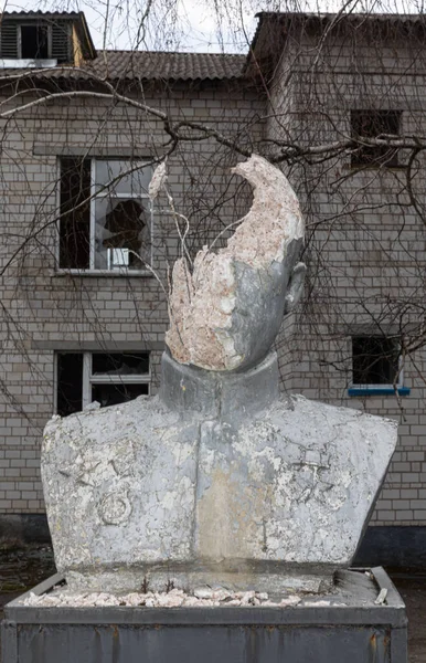 Andriivka Ukraine Avril 2022 Monument Endommagé Héros Union Soviétique Petrichenko — Photo