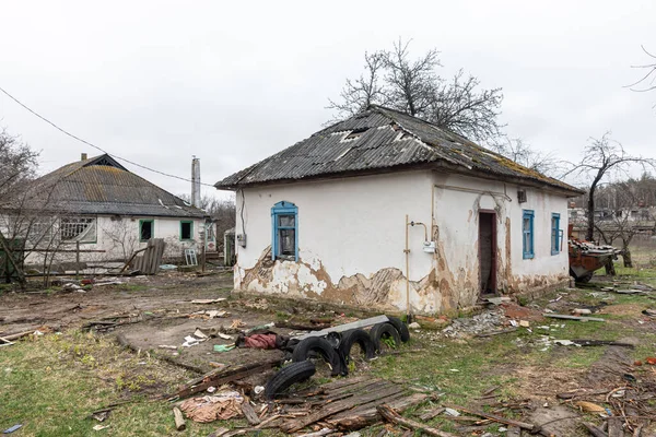 Chernihiv Reg Ukraine Apr 2022 由于俄罗斯侵略者的袭击 村庄的房屋全部或部分被毁 — 图库照片