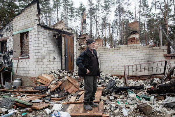 Chernihiv Reg Ucrânia Apr 2022 Anos Homem Residente Aldeia Yahidne — Fotografia de Stock