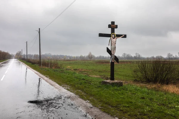 Wioska Blystavycia Obwód Kijowski Ukraina Kwiecień 2022 Ukrzyżowanie Chrystusa Opuszczoną — Zdjęcie stockowe