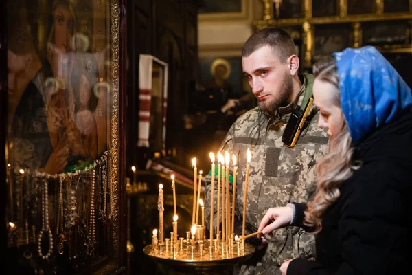 Kyiv Ukraine Apr 2022 People Attend Easter Church Service Russia — Foto de Stock