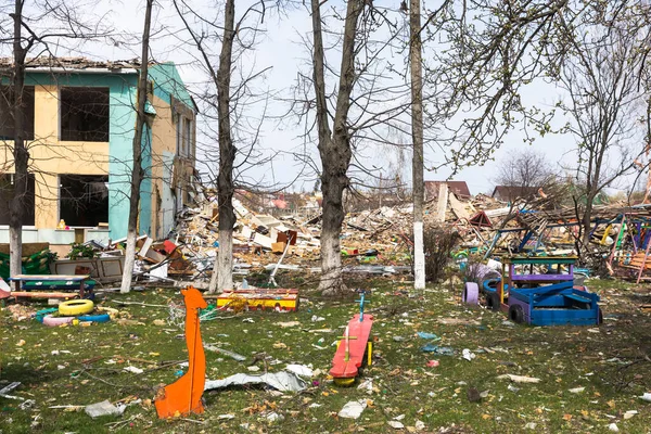 Makariv Ukraine Apr 2022 Destroyed Kindergarten Result Invasion Ukraine Russian — стоковое фото