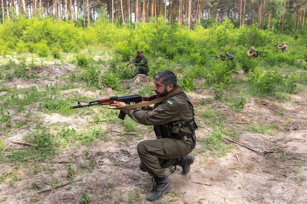 Kyiv Ukraine Jun 2022年 乌克兰战争 乌克兰基辅地区布查领土防卫成员的战斗训练 — 图库照片