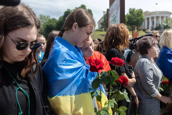 Kyiv Ukraine Juni 2022 Oorlog Oekraïne Begrafenisceremonie Van Gevallen Soldaat — Stockfoto