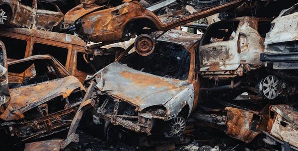 Auta Zničená Během Ruského Útoku Ukrajinu Jsou Vidět Poté Byly — Stock fotografie
