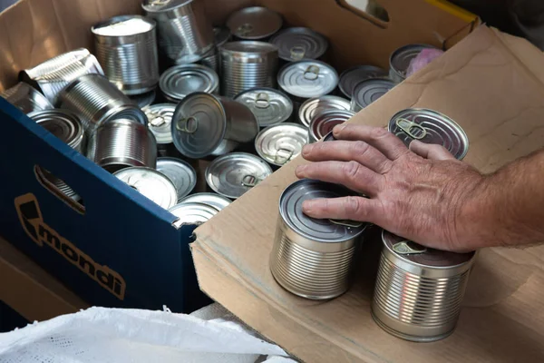 Kharkiv Ukraine Aug 2022 Box Canned Food Seen Distribution Food — Photo