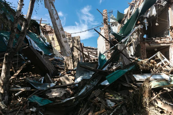 Chuhuiv Ukraine Jul 2022 Brick Ruined Wall Destroyed Rocket Cultural — 图库照片