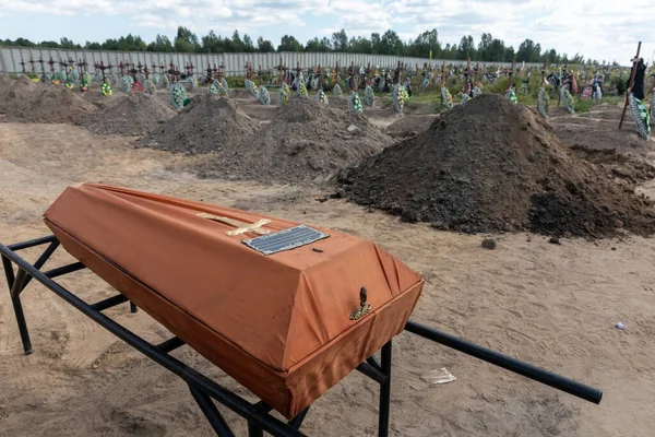 Bucha Ukraine Sep 2022 Burial Remains Unidentified Two Identified People — Fotografia de Stock