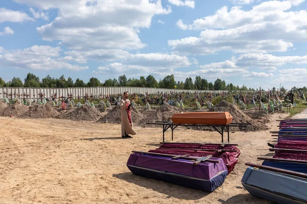 Bucha Ukraine Sep 2022 Burial Remains Unidentified Two Identified People — Stock fotografie