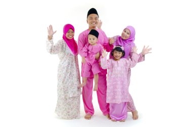 hari raya occaion sırasında geleneksel malay aile