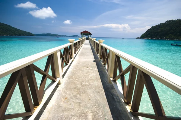 Cais de praia azul — Fotografia de Stock