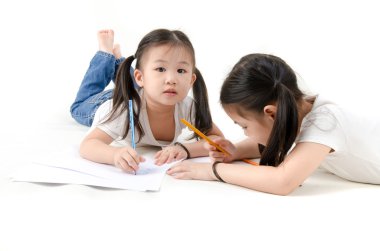 Asyalı kızlar çizim