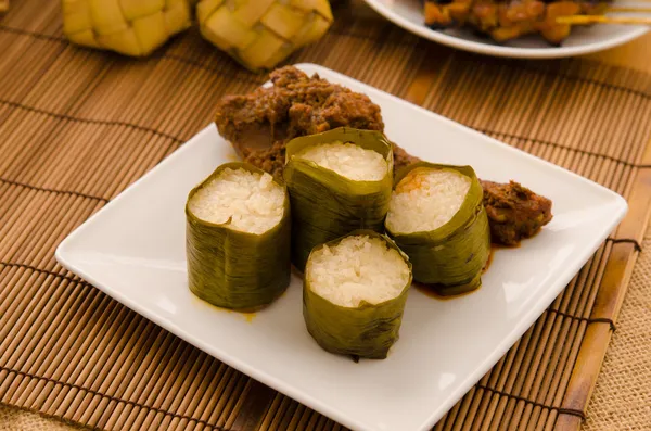 Malay hari raya gıdalar lemang, lemang odak — Stok fotoğraf
