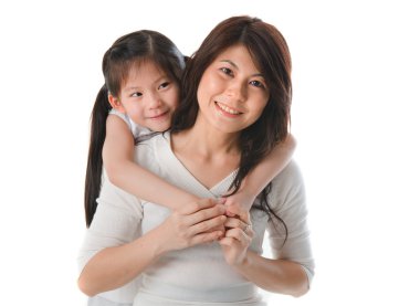 Asyalı anne ve kızı