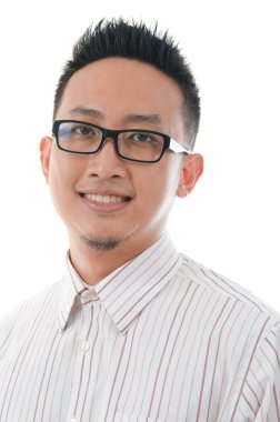 Kendine güvenen, beyaz zemin üzerine izole iş adamı arıyor