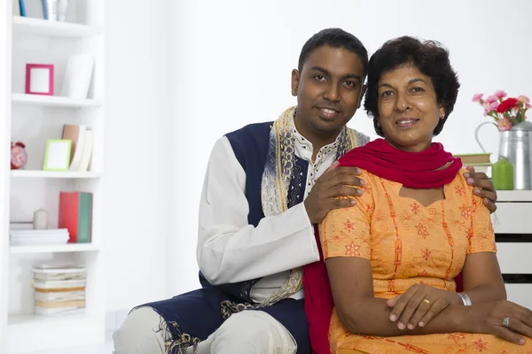 Madre e hijo — Foto de Stock