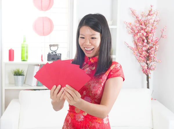 Menina do ano novo chinês — Fotografia de Stock