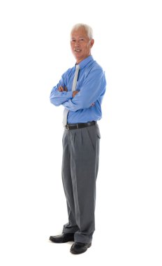 hombre chino de negocios senior volver ver