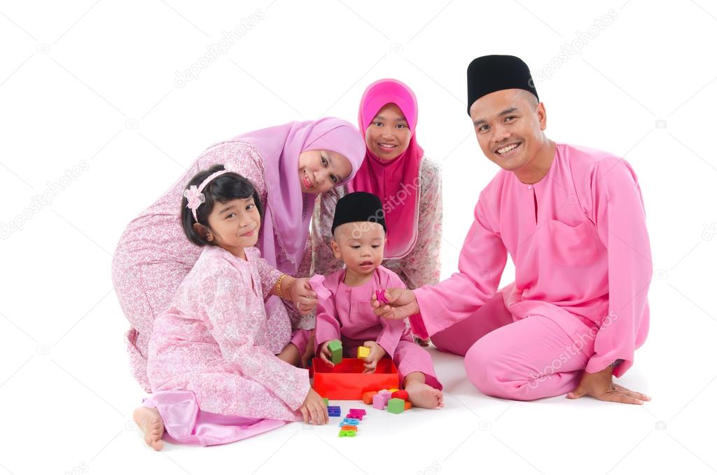 indonesian family