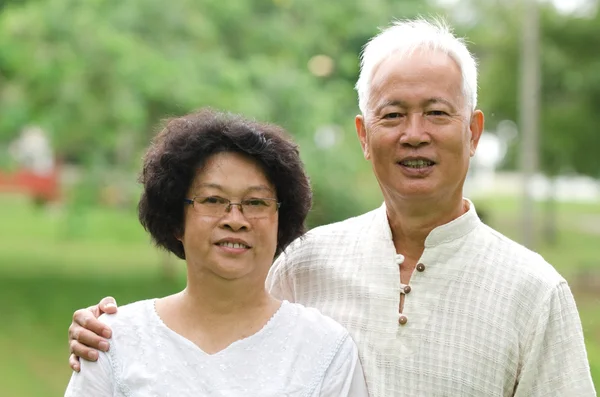 Chinese Asian senior couple at outdoor — Stock Photo, Image