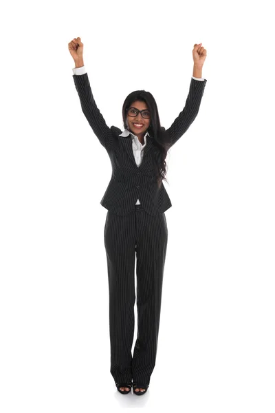 Indiase vrouwelijke zakenvrouw vieren van succes in whi geïsoleerd — Stockfoto