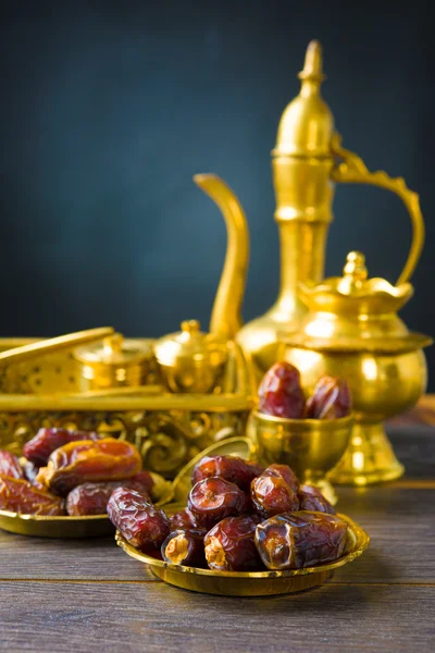 Comida Ramadán también conocida como kurma, Dátiles de palma —  Fotos de Stock