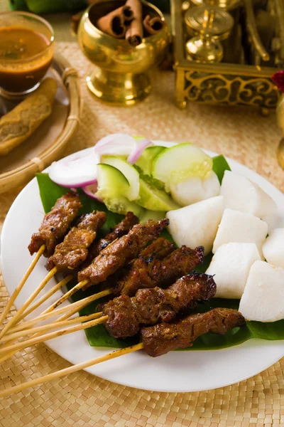 食品、インドネシア、マレーシア、料理、インドネシア、サテ、肉を分離します。 — ストック写真
