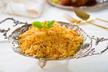 geleneksel Hindistan yemeği biryani tavuk pilav