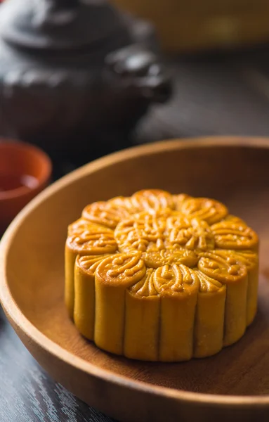 Mooncake dla chińskich połowy jesieni Festiwal żywności. Chiński słowa — Zdjęcie stockowe
