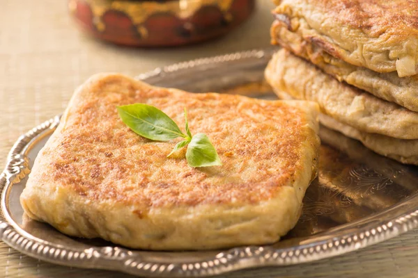 Pan árabe popular relleno de carne — Foto de Stock