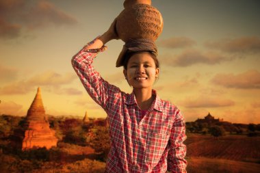 mutlu Asya geleneksel Çiftçi hasat, myanmar