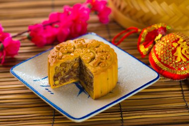 Orta Sonbahar Festivali gıdalar Mooncake Çince için. Çince kelime