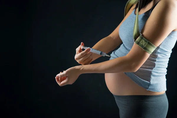 Drug abuse pregnant mother — Stock Photo, Image