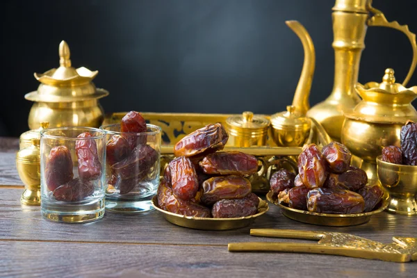 Data seca frutos de palma ou kurma, comida ramadan — Fotografia de Stock