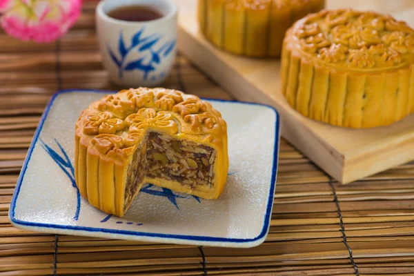 Torta di luna e tè — Foto Stock