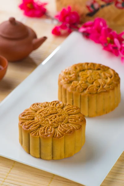 Mooncake, tea — Stock Fotó