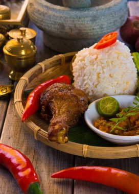 kızarmış tavuk pilav