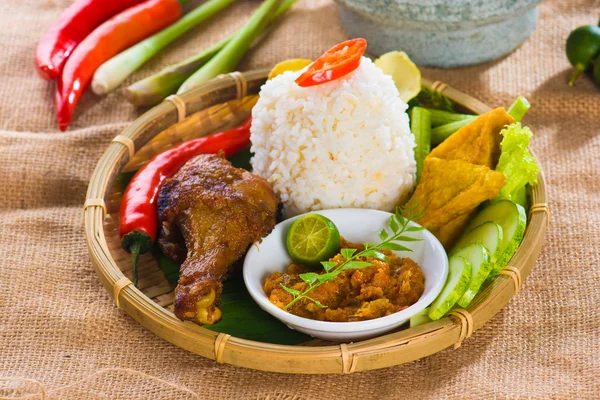 Indonesian fried chicken — Stock Photo, Image