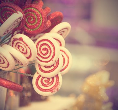 Noel candy