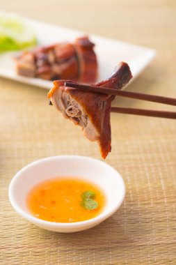 Asya kızarmış ördek