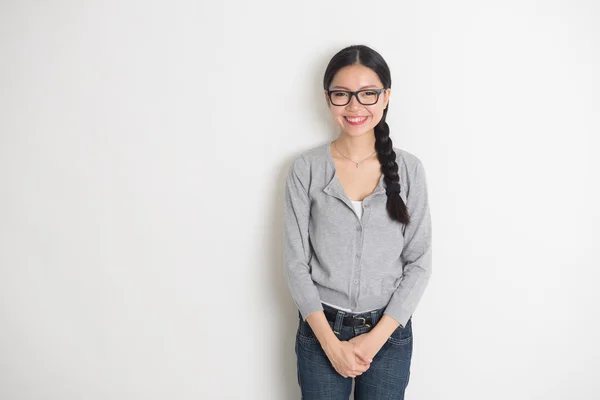 Asian young female smiling — Stock Photo, Image