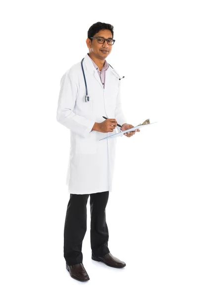 Indiano médico masculino — Fotografia de Stock