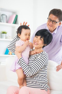 büyük veliler ile büyük kızı