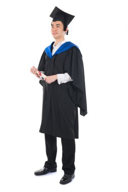 Asyalı erkek mezunu