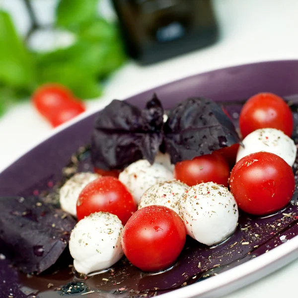 Caprese salad — Stock Photo, Image