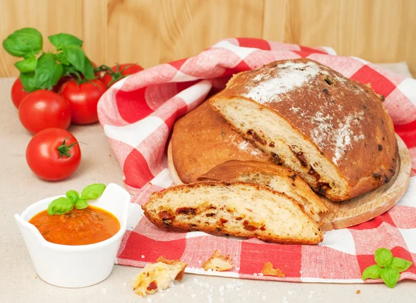 Bread with dried tomatos — Stock Photo, Image